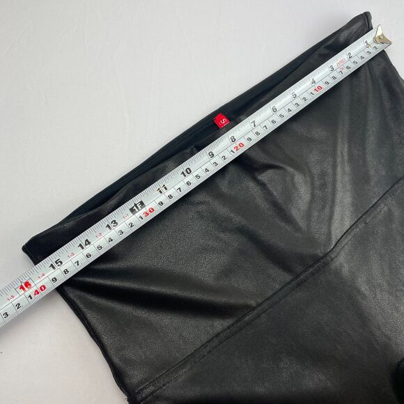 ~ SPANX 1x Leggings Vegan Leather Black Stretch Sheen Shine Faux Pleather Plus - Picture 6 of 16